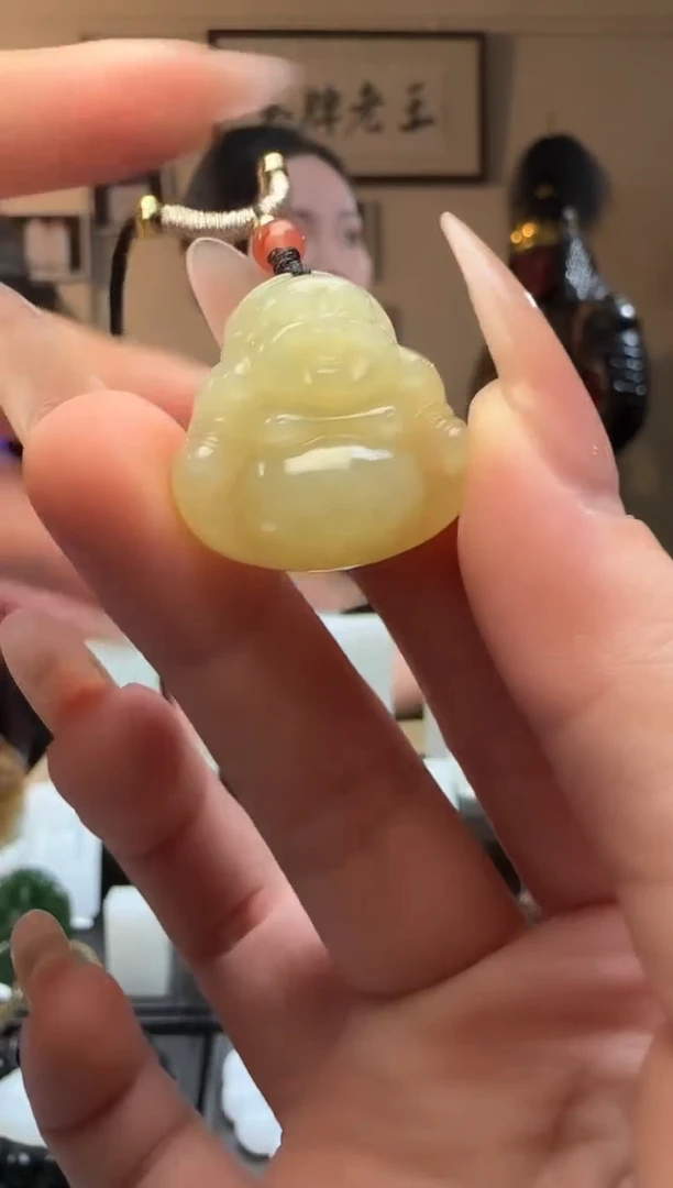 【闪购商品】和田玉黄口佛公未镶嵌吊坠