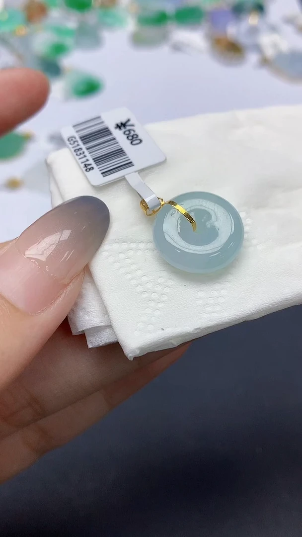 翡翠18K金镶嵌颈饰天然缅甸a货翡翠