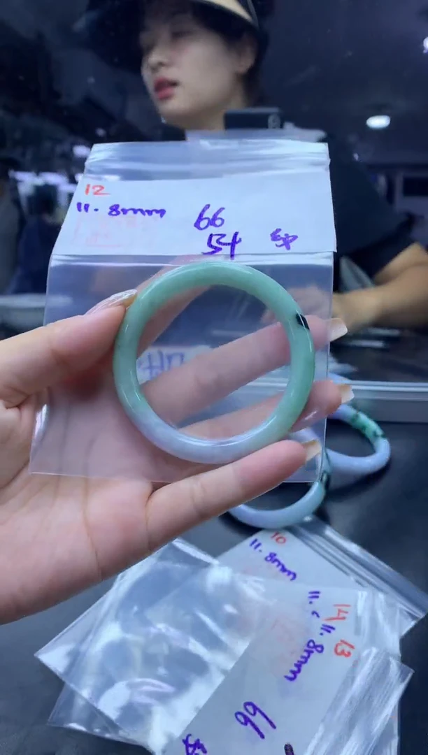 未镶嵌定制翡翠12手镯54纹+66元+拍一发一