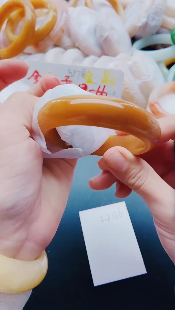 【闪购商品】石英质玉手镯未镶嵌H166-59-58