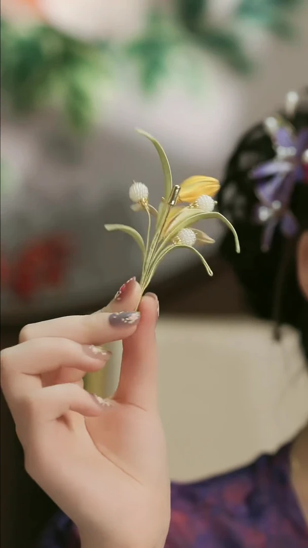 刺绣湘传礼纯手工胸针