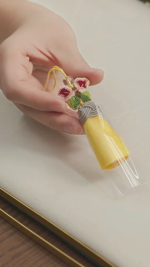 刺绣湘传礼小流苏挂件