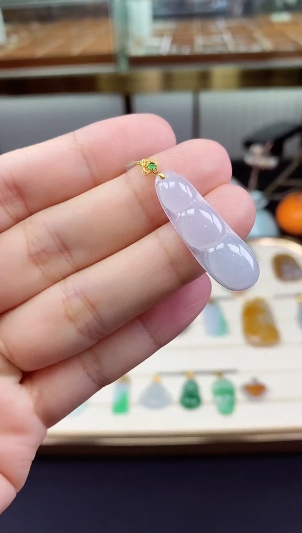 吊坠(不含链)18K金镶嵌翡翠豆子18K金扣镶嵌@@CMT1462-2