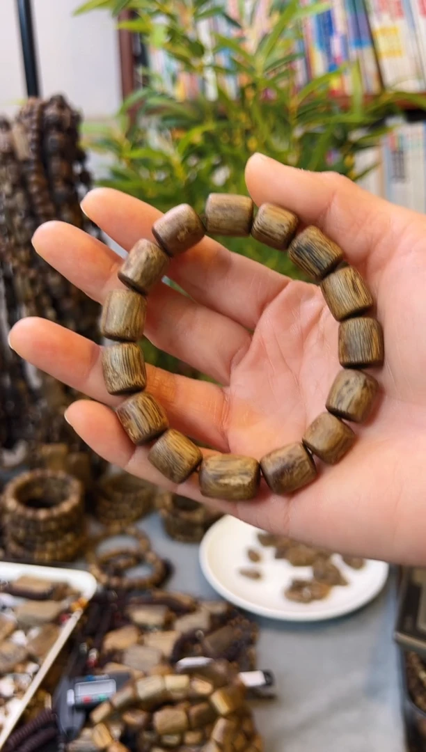 【闪购商品】沉香手串棋楠桶珠单圈