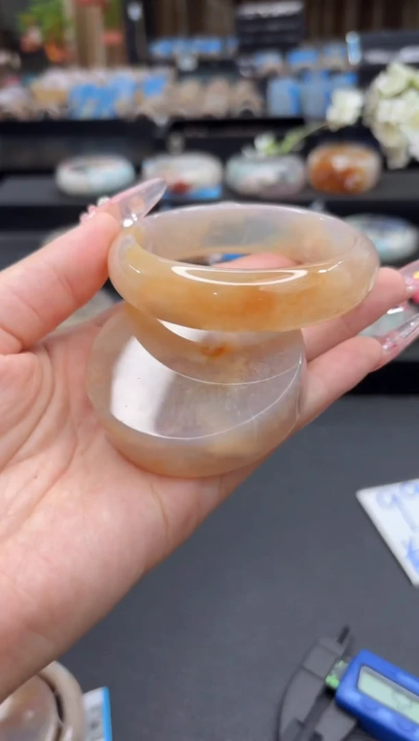 未镶嵌手镯石英质玉224(圈57赠送镯心)