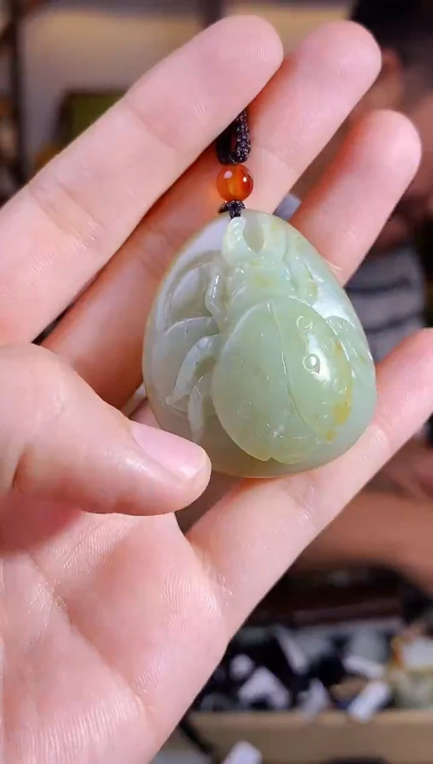 和田玉未镶嵌颈饰1