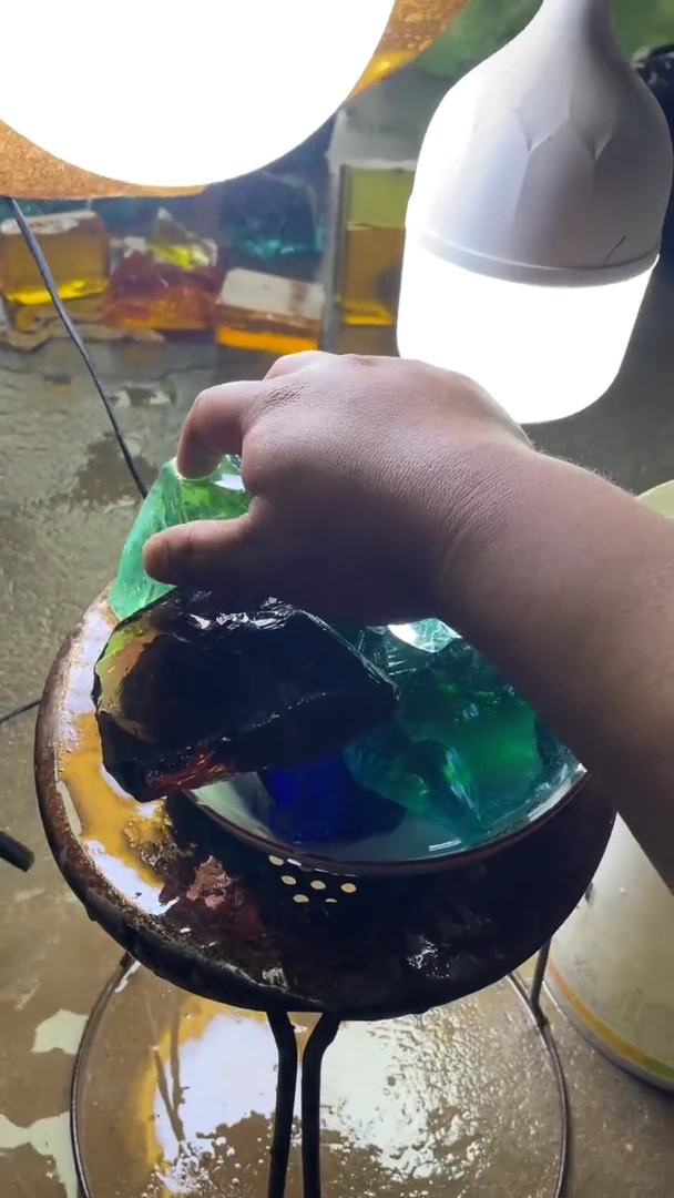 新疆彩石摆件奇石