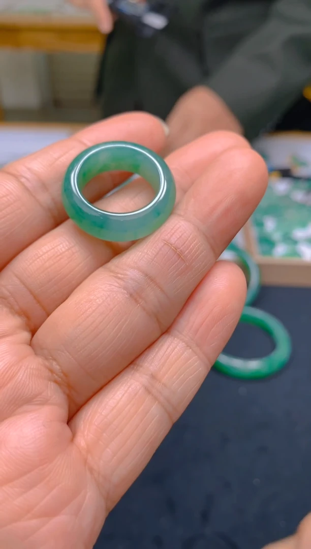 【闪购商品】石英质玉戒指未镶嵌冰美人非洲翠，官方质检发货019