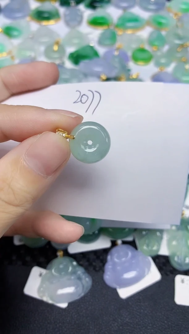 翡翠未镶嵌颈饰天然缅甸翡翠A货