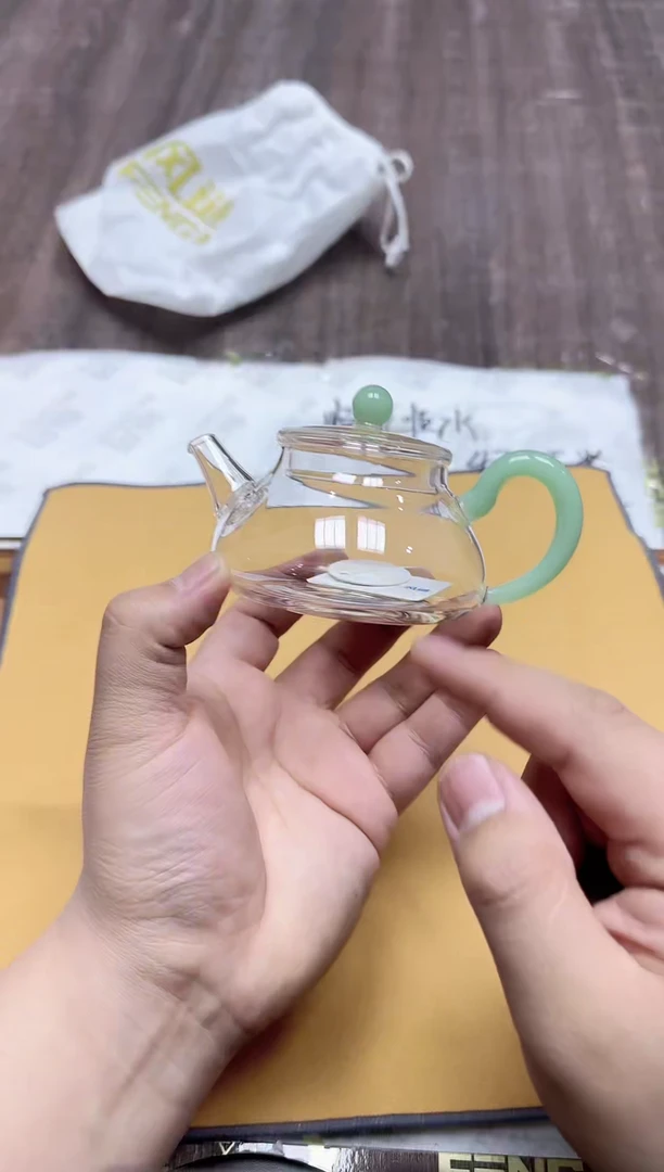 【闪购商品】其他风谜小幸壶浅玉色