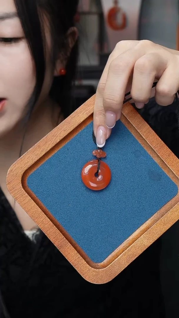 【闪购商品】南红玛瑙吊坠未镶嵌吊坠