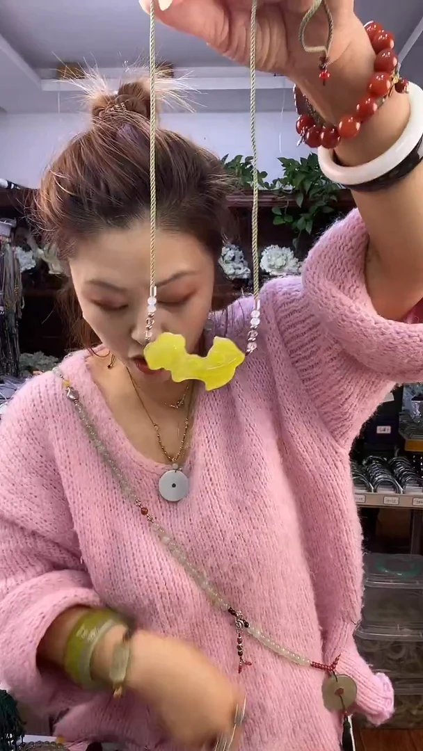 未镶嵌蛇纹石玉玫瑰花多样性发货其中之一