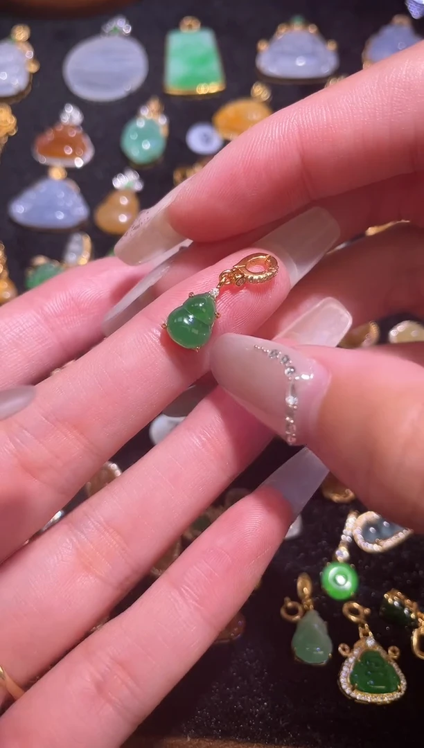 颈饰银S925镶嵌翡翠天然a货翡翠