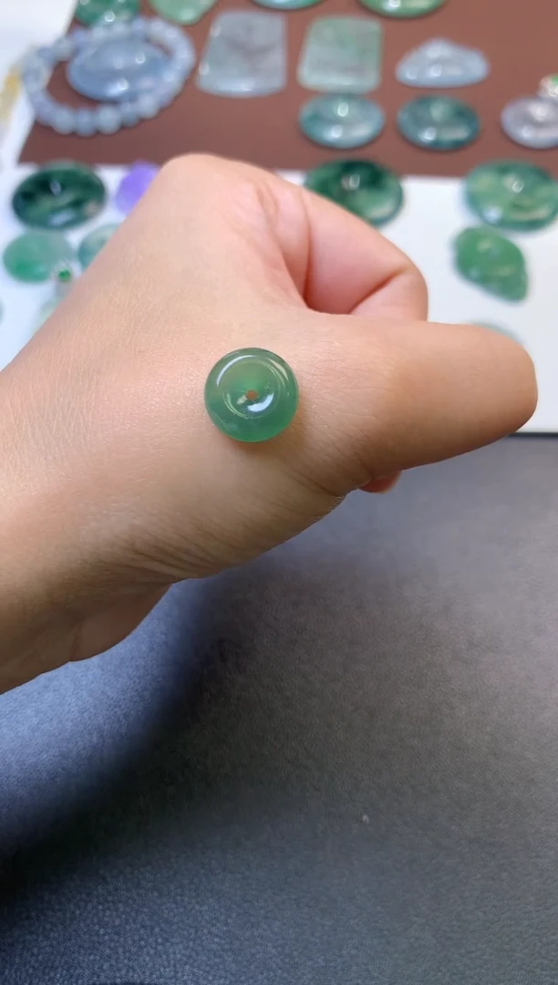 未镶嵌定制翡翠毛货