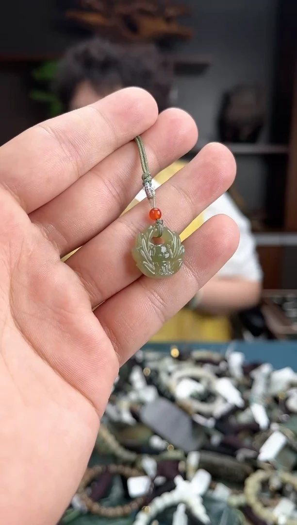 【闪购商品】和田玉颈饰未镶嵌多样性发货，一物一拍