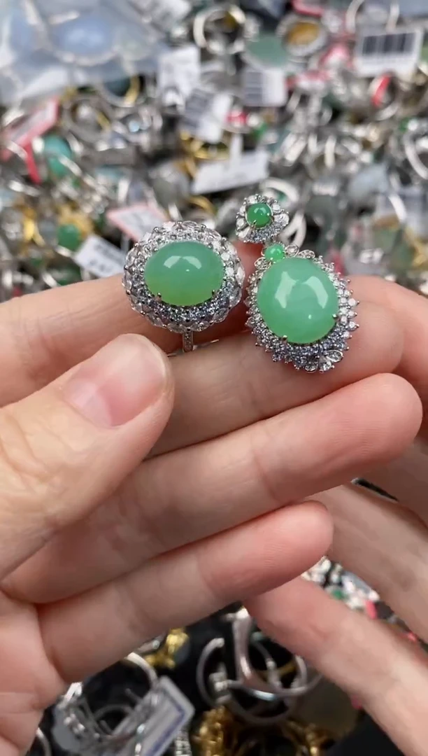 银S925镶嵌戒指翡翠777              8