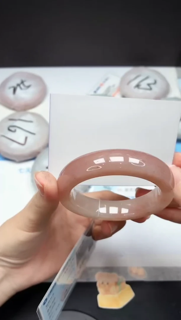 未镶嵌手镯石英质玉203/佘太翠56.4