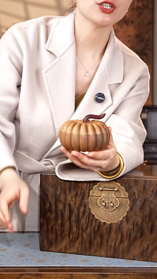 乌木类家具金丝楠阴沉木 精工金瓜盒