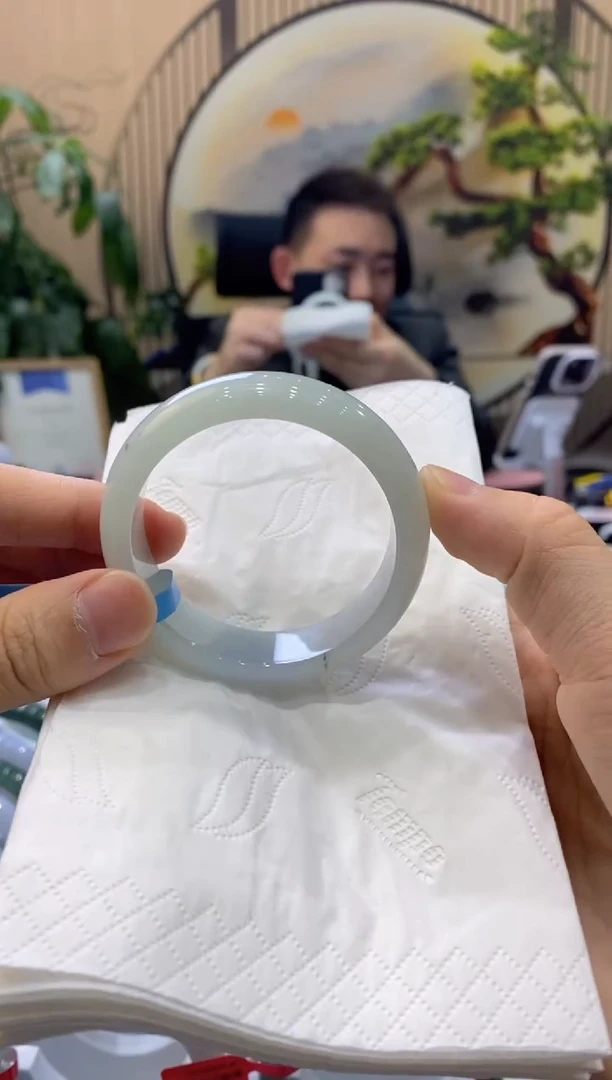 【闪购商品】翡翠手镯未镶嵌00000704