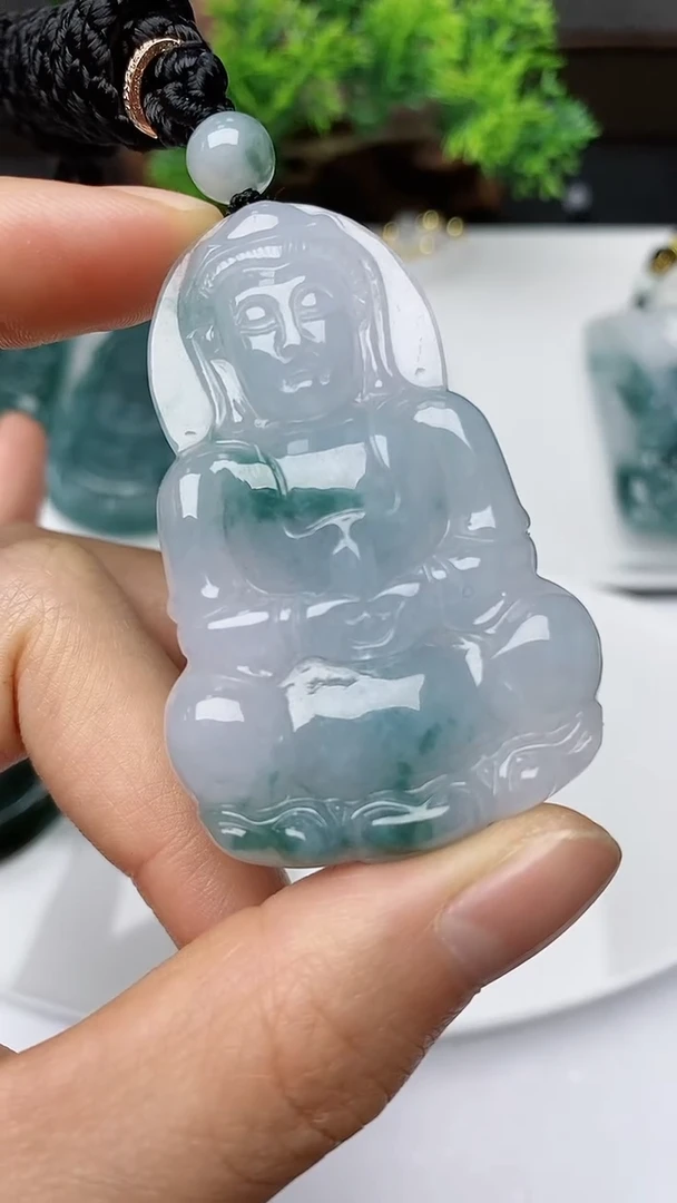 【闪购商品】翡翠颈饰未镶嵌