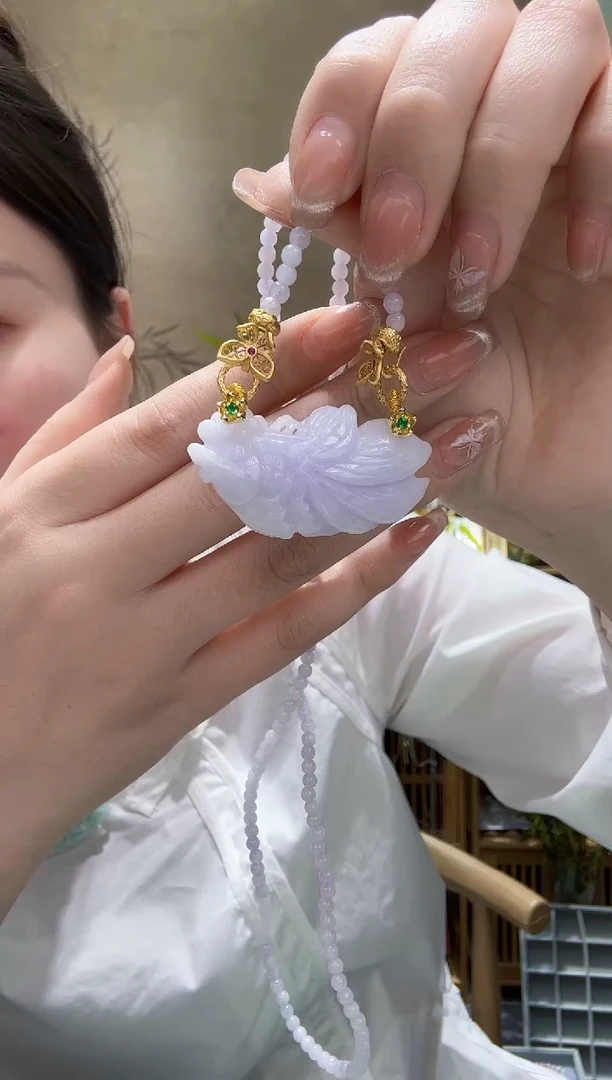 翡翠未镶嵌颈饰吊坠