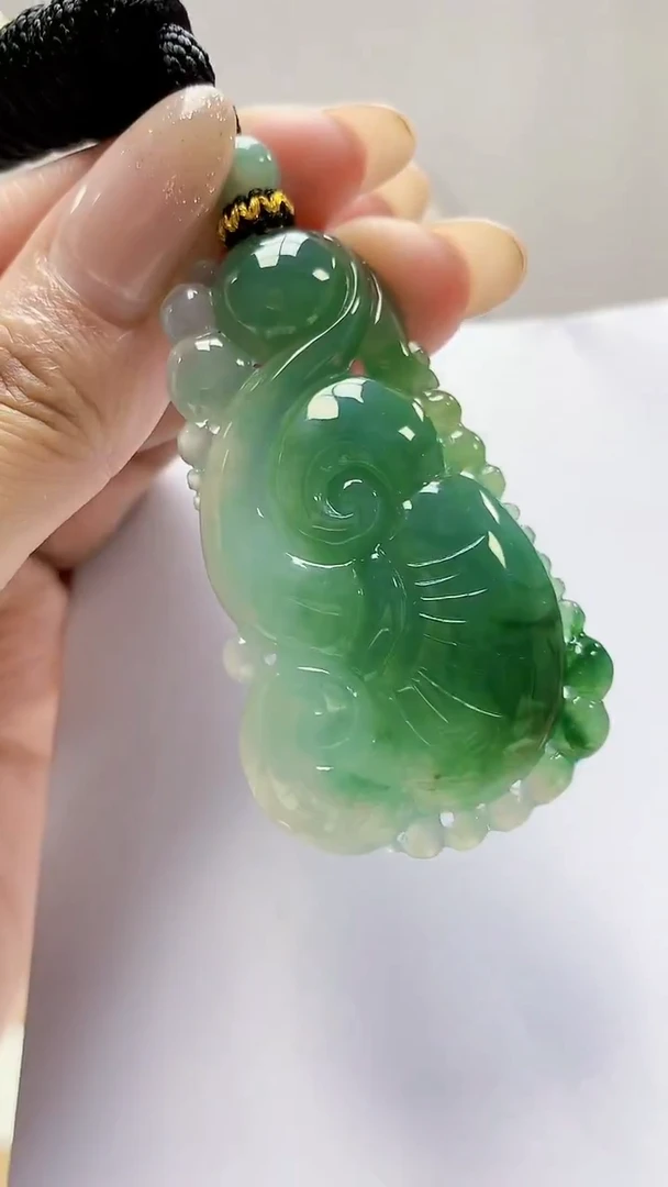 未镶嵌定制翡翠5028MM-毛货挂件52