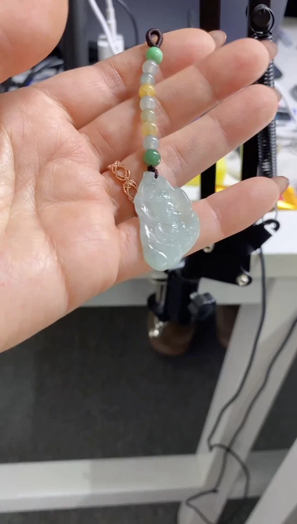 【闪购商品】翡翠颈饰未镶嵌天然缅甸翡翠A货随型挂件