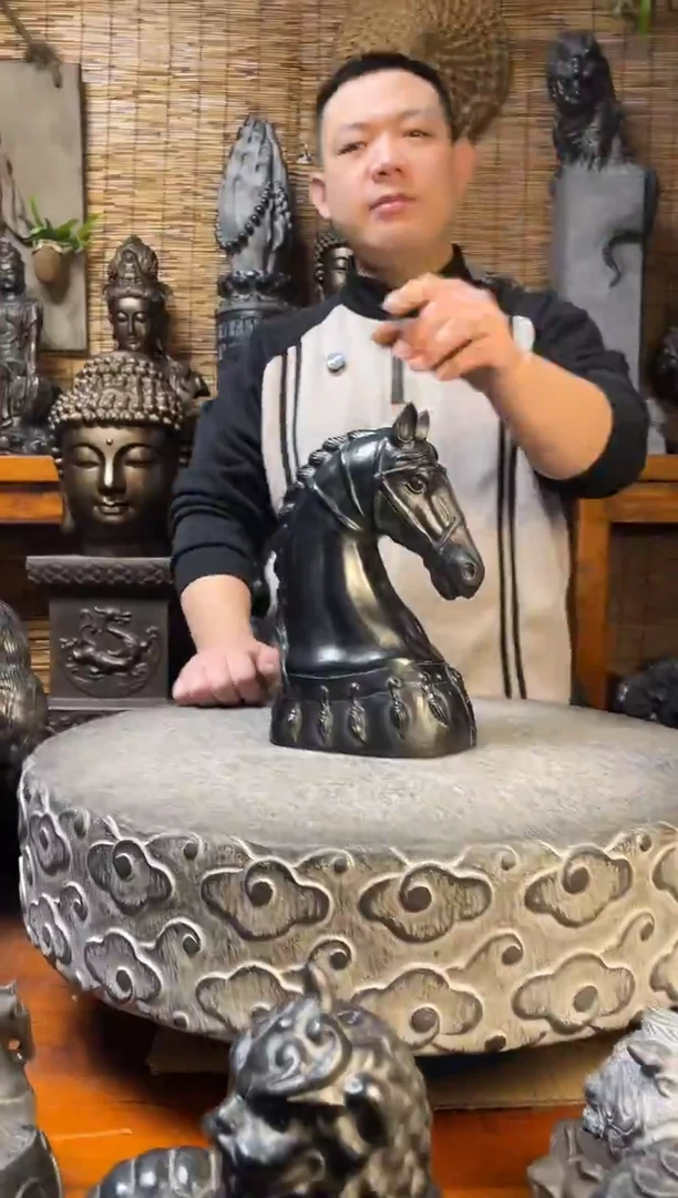 石材天然青石雕刻30马首