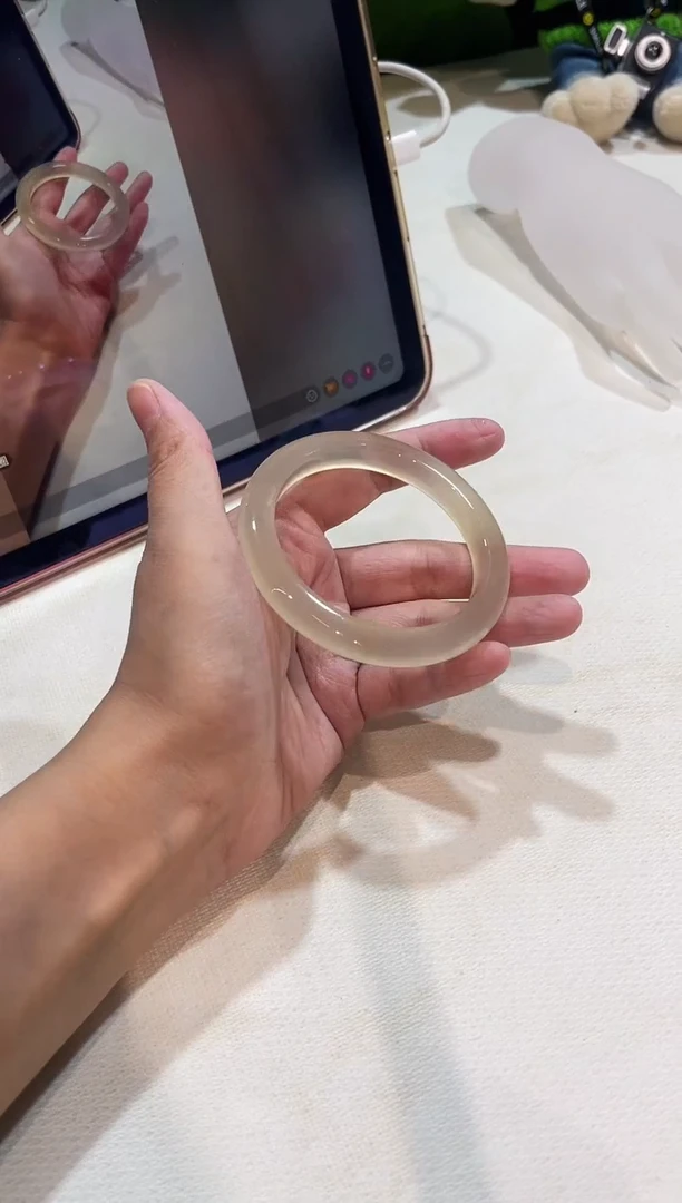 玛瑙/玉髓手镯未镶嵌54.6鉴赏期48小时