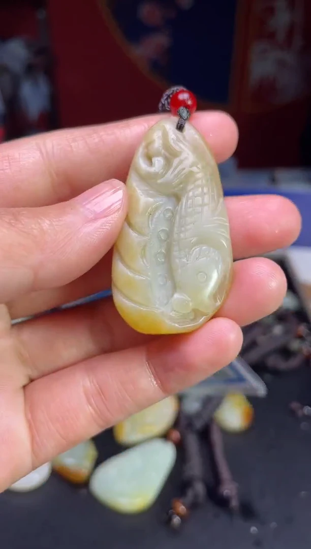 颈饰未镶嵌和田玉1