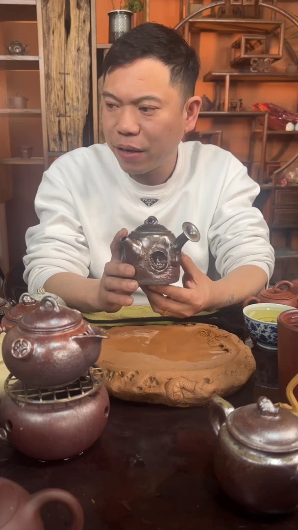 【闪购商品】紫砂全手工侧把佛窟