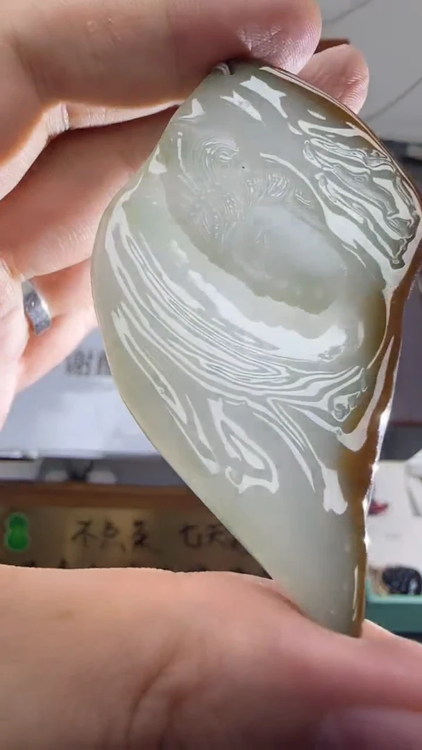 【闪购商品】翡翠挂件未镶嵌国雕谢林工（定制退货扣1000元）