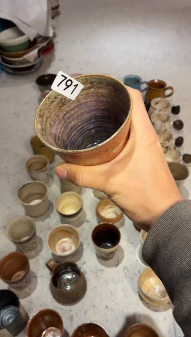 瓷片e****了791 雪志野手握杯1个