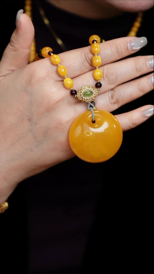 琥珀吊坠(赠链)未镶嵌公主扣套装 克重21 总克重48g