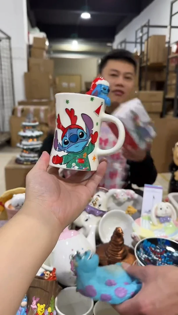瓷片原盒圣诞史迪仔小蛮腰01款水杯