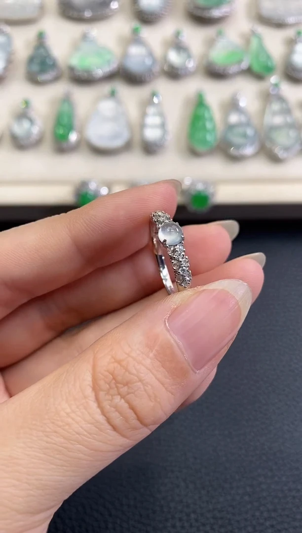 翡翠戒指18K金镶嵌春日珠宝 B6多样性一件发