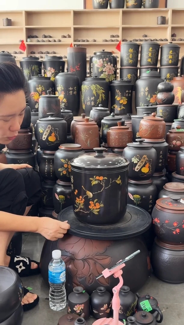 罐瑕疵  彩填七饼茶缸  360