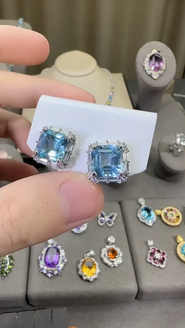 银S925镶嵌托帕石耳饰10mm耳钉