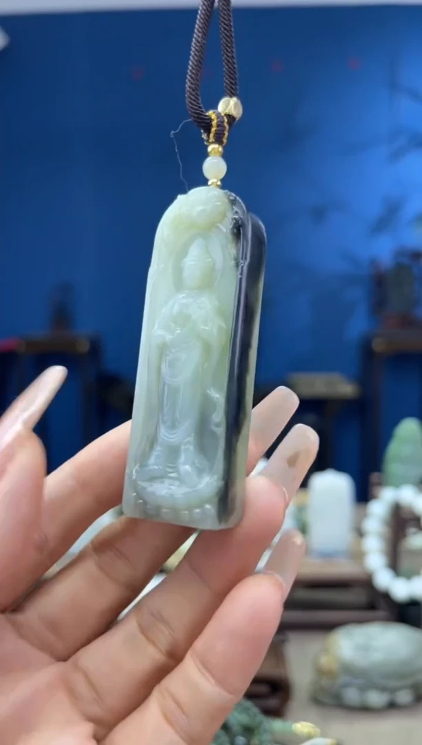 和田玉未镶嵌颈饰1