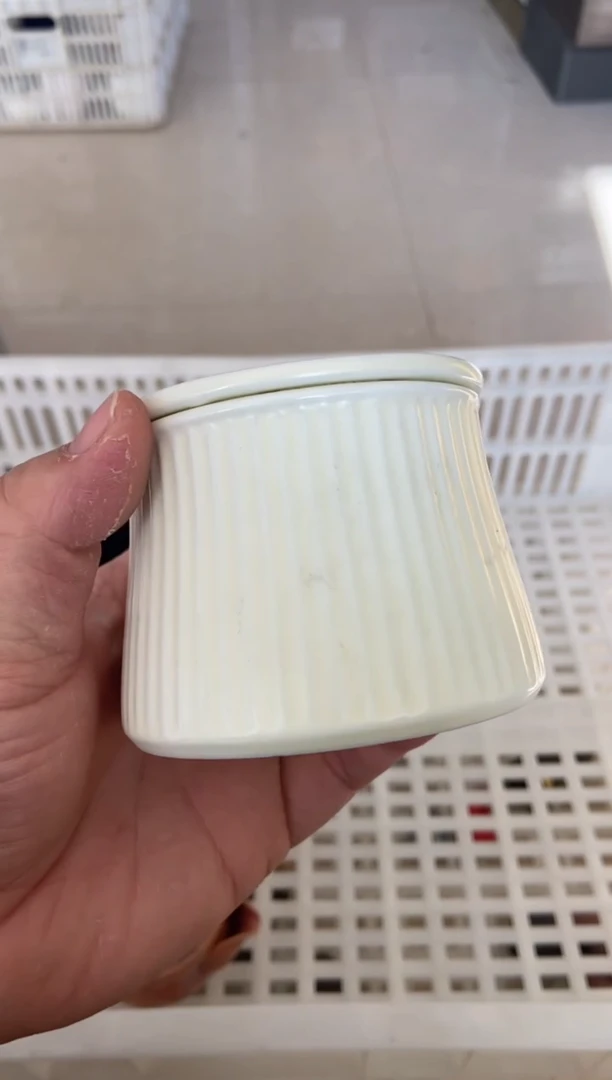 杯无运费险有瑕疵的摄影的产品有使用过的痕迹有点脏介意勿拍杯