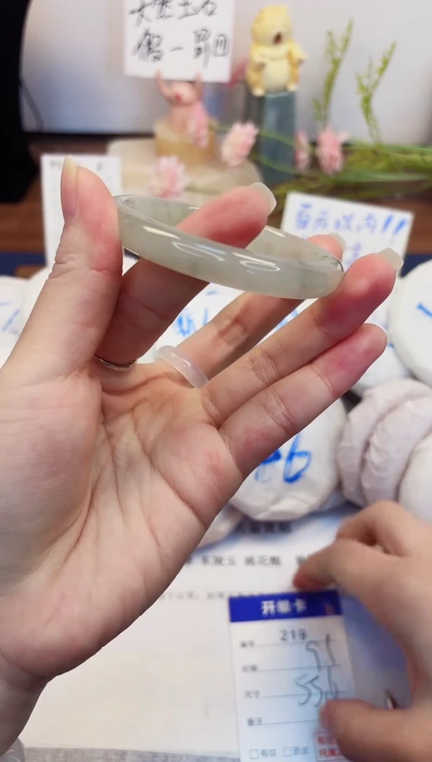 【闪购商品】石英质玉手镯未镶嵌219-天山翠-圈口55