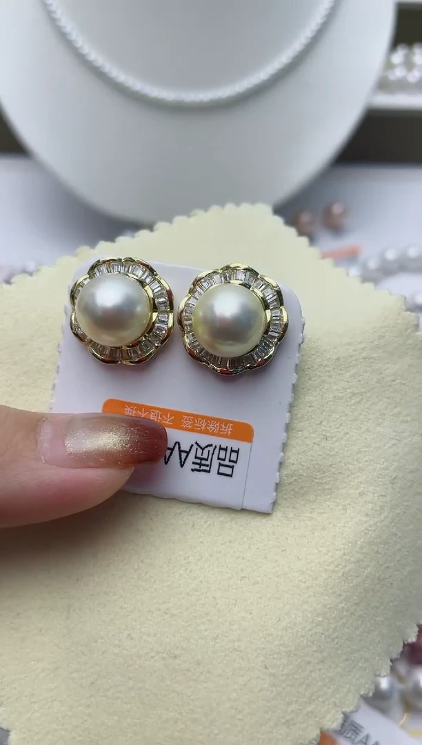 【闪购商品】海水珍珠耳饰银S925镶嵌W47