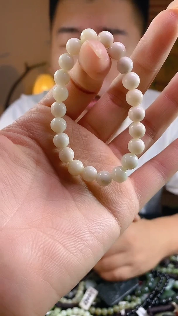 和田玉未镶嵌颈饰多样性发货，拍一发一