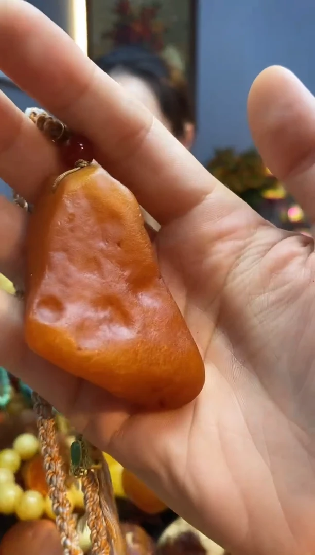琥珀颈饰未镶嵌吊坠