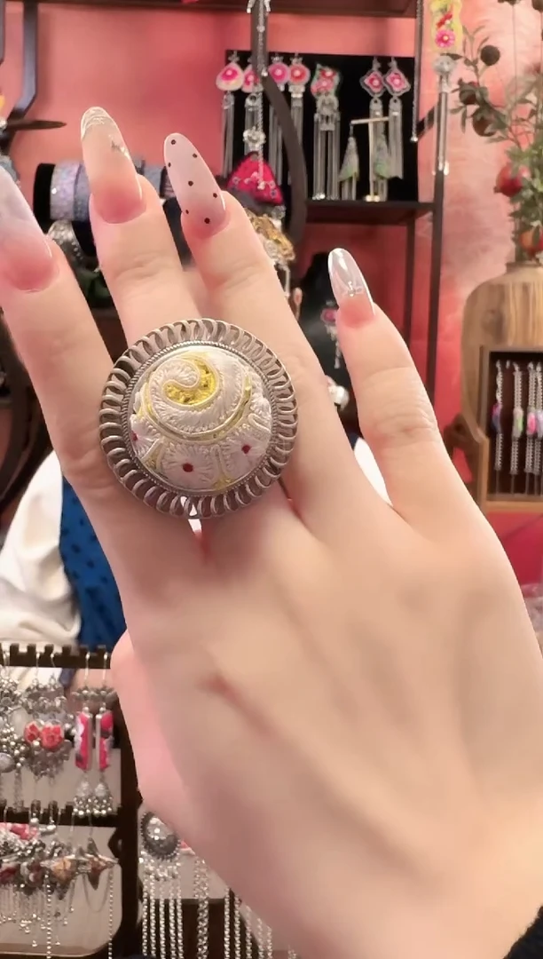 织绣云织谣民族风精美饰品 112