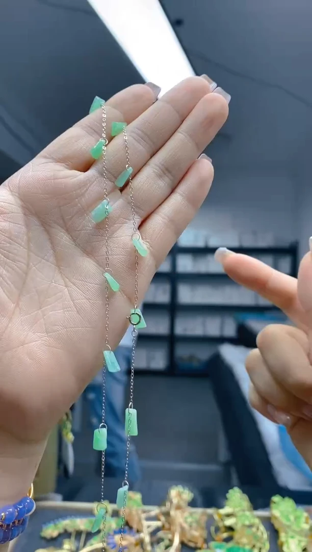 【闪购商品】翡翠耳饰银S925镶嵌190翡翠锁骨链