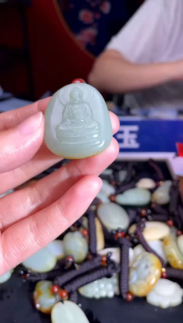 和田玉未镶嵌挂件1