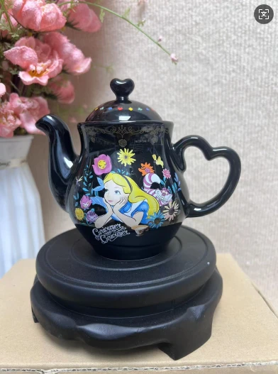 可爱卡通爱丽丝壶瑕疵