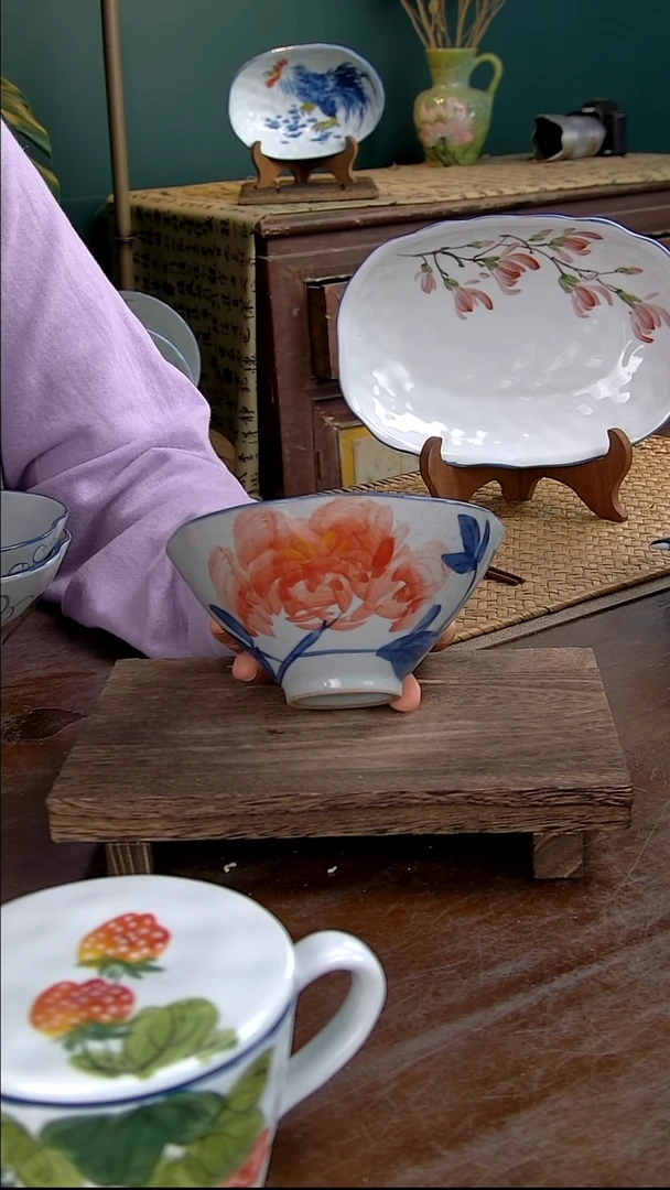 瓷片5.7英寸花口碗-红牡丹