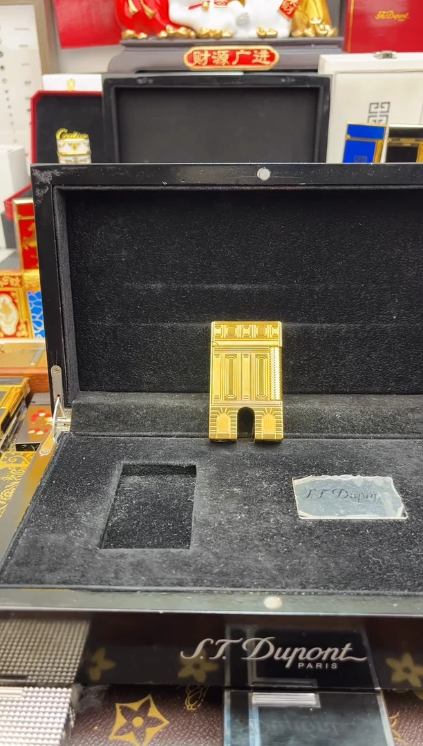 卡***拉              礼品